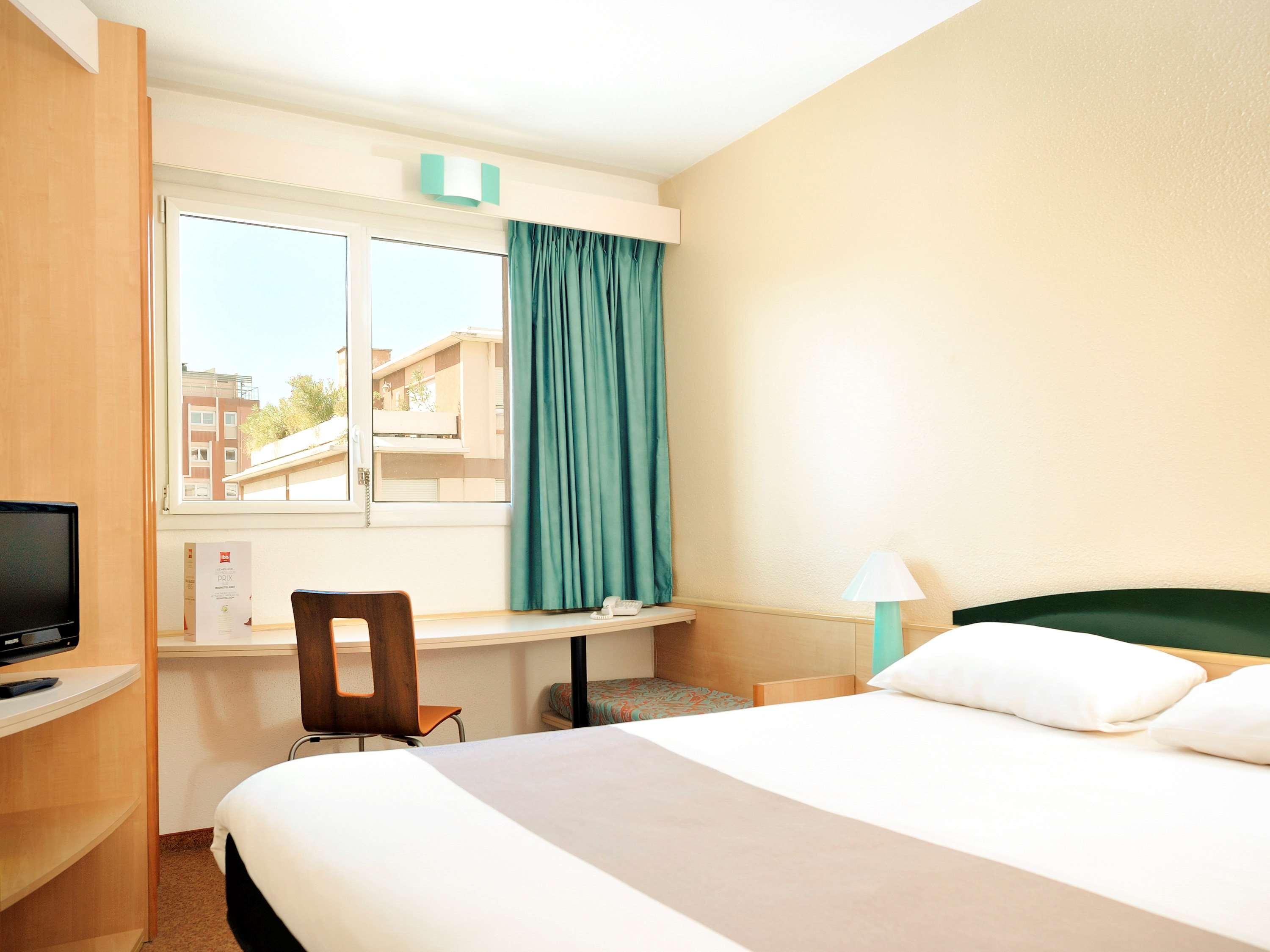 B&B Hotel Marseille Prado Parc Des Expositions Exterior photo